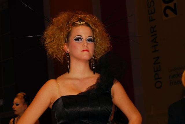 Open Hair 016.jpg